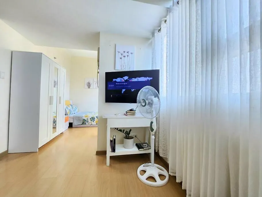 Bgc Fresh & Cozy Studio Near Burgos Circle With Fast Internet Connection Manila Apartment